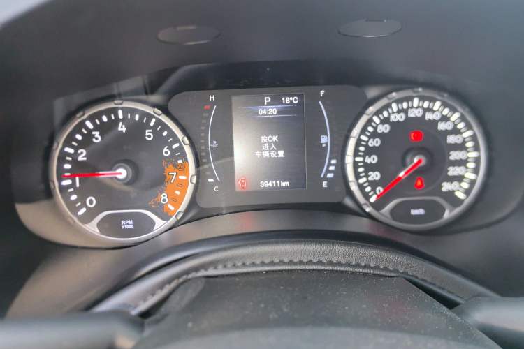 Used Jeep Renegade 2017 180T Automatic Kinetic Edition+ Instrument Cluster