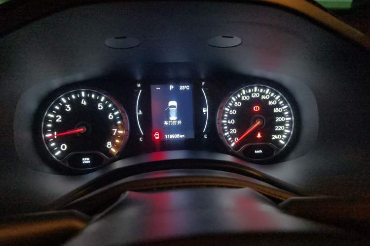 Used Jeep Renegade 2017 180T Automatic High-Energy Version Instrument Cluster