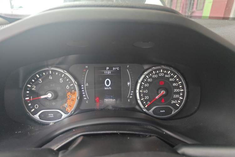 Used Jeep Renegade 2017 180T Automatic High-Energy Version Instrument Cluster
