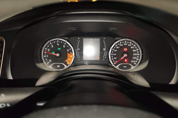 Used Jeep Renegade 2017 180T Automatic Jingneng Edition Instrument Cluster