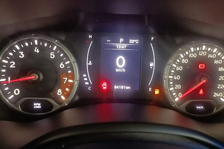 Used Jeep Renegade 2017 180T Automatic High-Energy Version Instrument Cluster