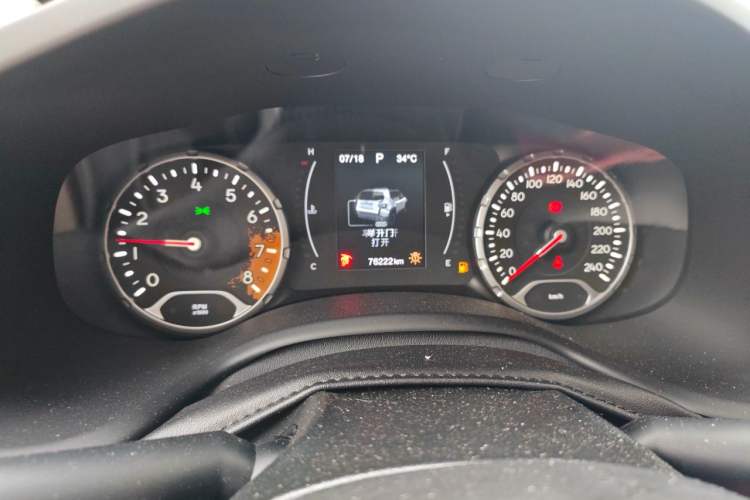 Used Jeep Renegade 2017 180T Automatic High-Energy Version Instrument Cluster