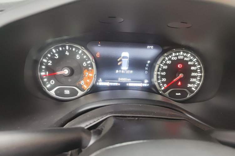 Used Jeep Renegade 2017 180T Automatic Smart Version Instrument Cluster