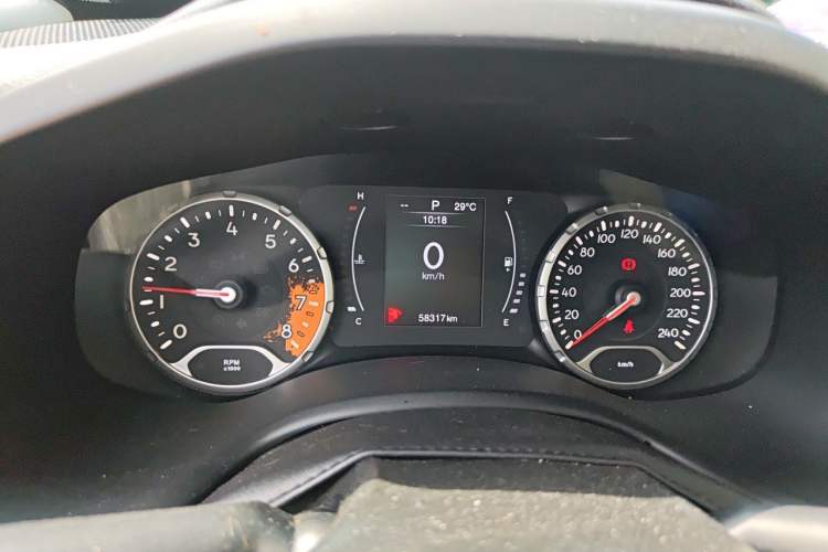 Used Jeep Renegade 2017 180T Automatic High-Energy Version Instrument Cluster