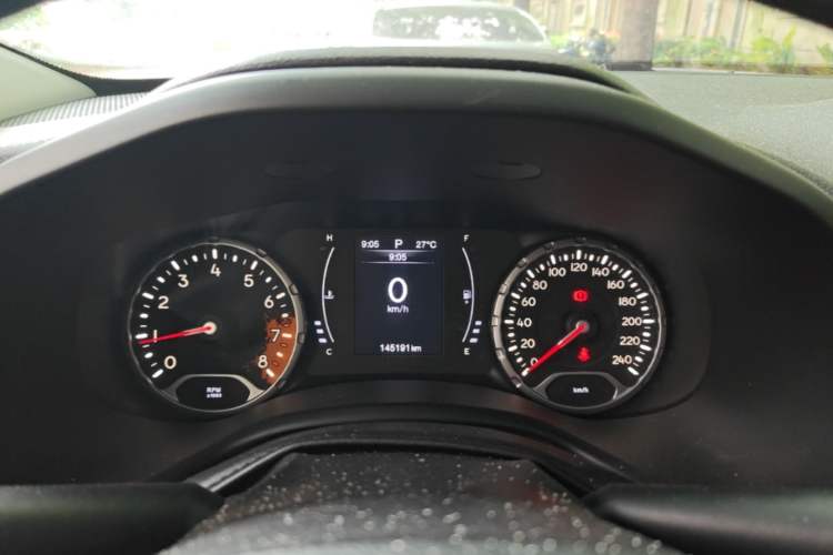 Used Jeep Renegade 2017 180T Automatic High-Energy Version Instrument Cluster