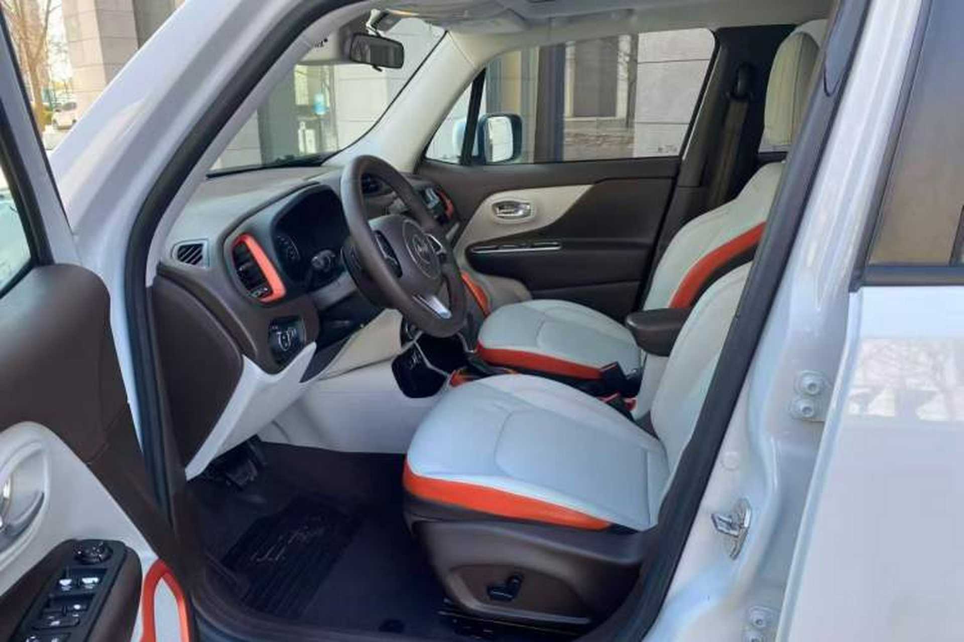 Used Jeep Renegade 2017 180T Automatic Smart Version Interior 1