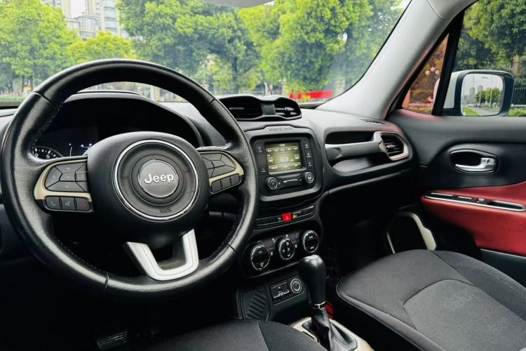 Used Jeep Renegade 2017 180T Automatic Jingneng Edition Interior 1