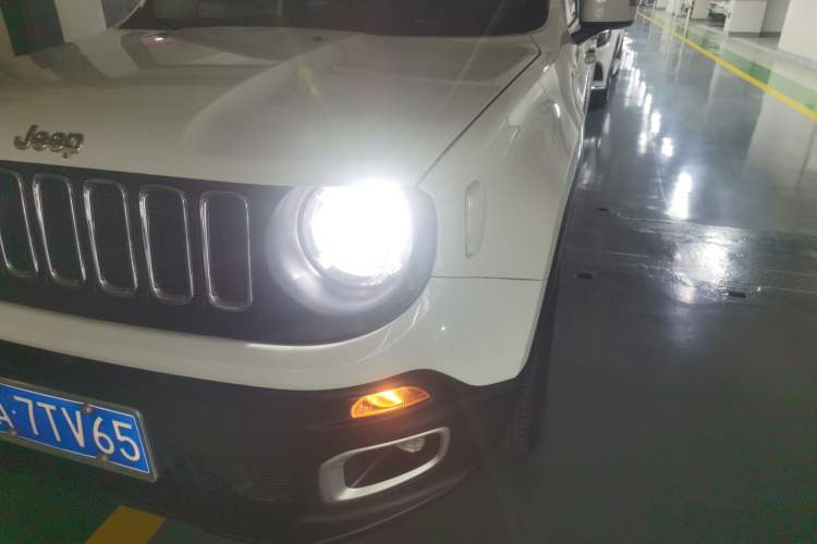 Used Jeep Renegade 2017 180TS Automatic Four-Wheel Drive Superior Edition Left Front Headlight