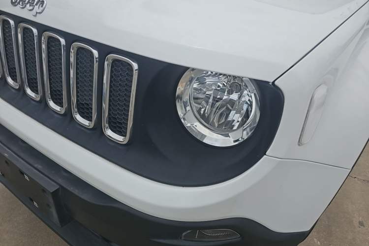 Used Jeep Renegade 2017 180T Automatic Jingneng Edition Left Front Headlight