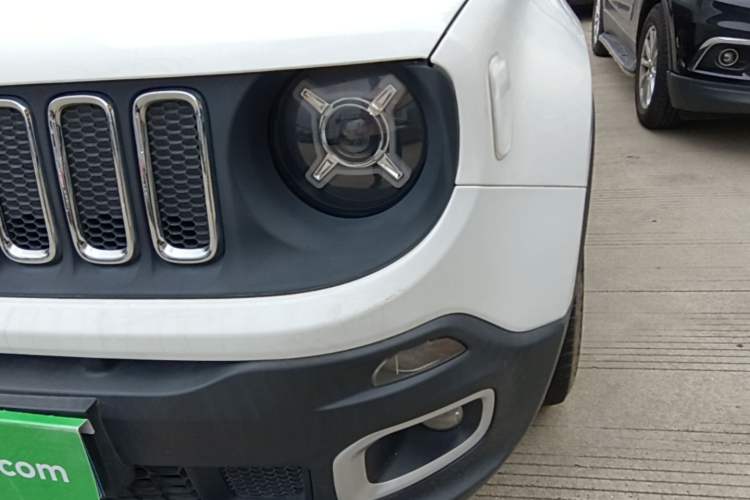 Used Jeep Renegade 2017 180T Automatic Jingneng Edition Left Front Headlight