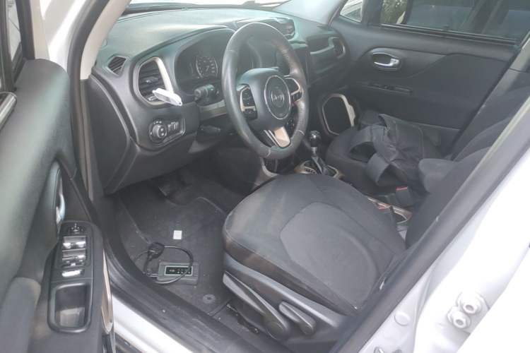 Used Jeep Renegade 2017 180T Automatic Jingneng Edition Left Front Seat