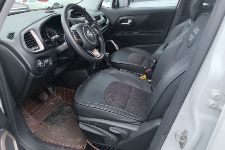 Used Jeep Renegade 2017 180T Automatic Kinetic Edition+ Left Front Seat