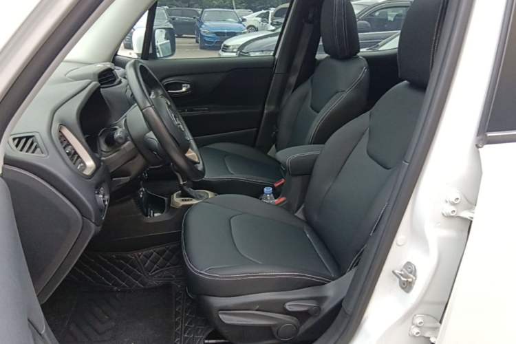 Used Jeep Renegade 2017 180T Automatic Jingneng Edition Left Front Seat