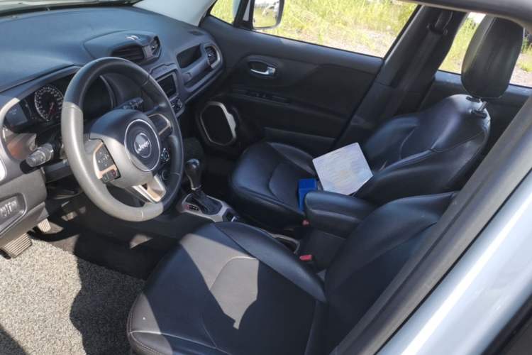 Used Jeep Renegade 2017 180T Automatic Kinetic Edition+ Left Front Seat