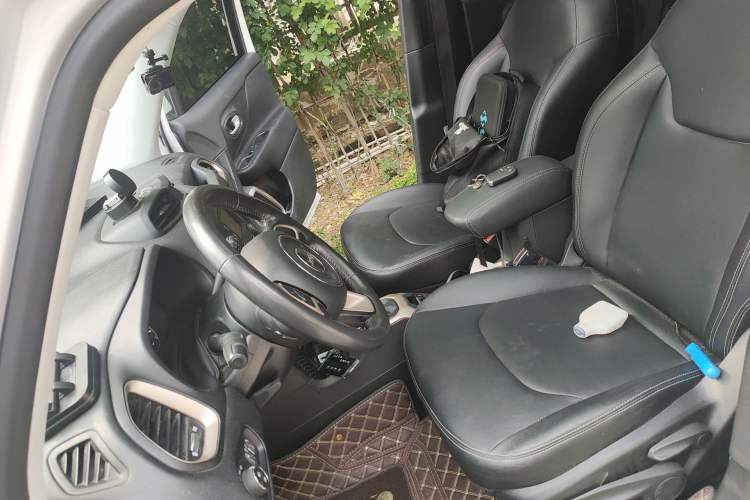 Used Jeep Renegade 2017 180T Automatic Jingneng Edition Left Front Seat