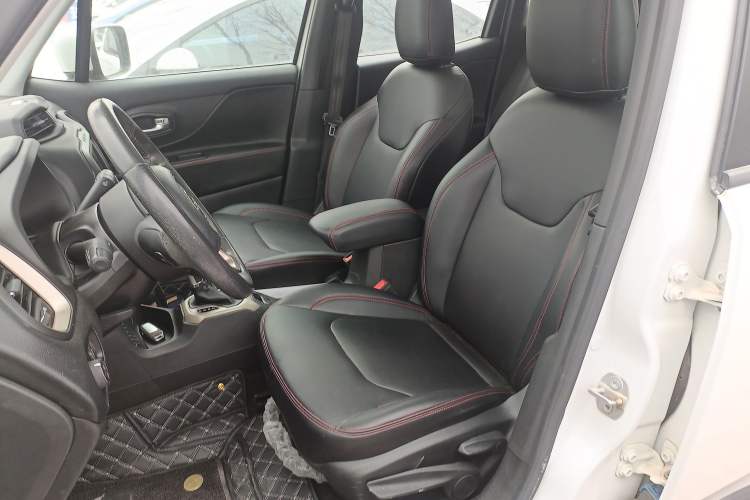 Used Jeep Renegade 2017 180T Automatic Jingneng Edition Left Front Seat