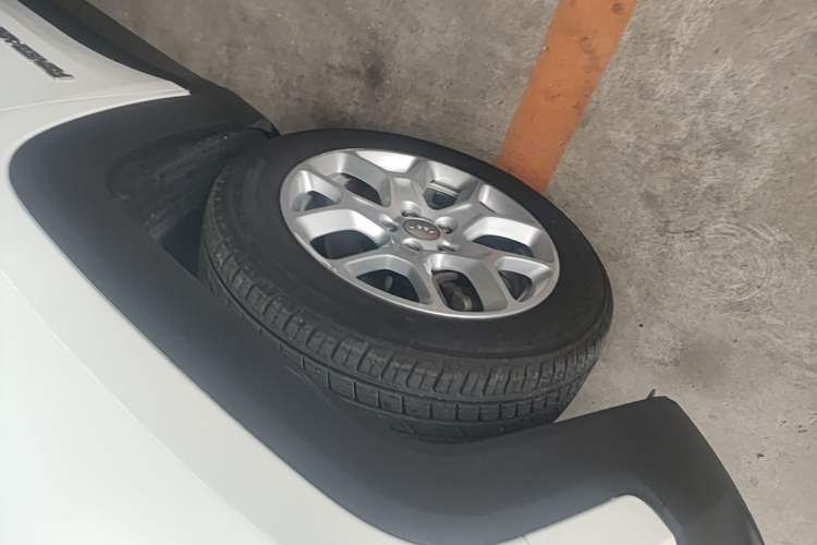 Used Jeep Renegade 2017 180T Automatic Jingneng Edition Left Front Wheel Hub