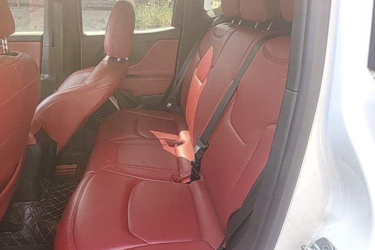 Used Jeep Renegade 2017 180T Automatic Kinetic Edition+ Left Rear Seat