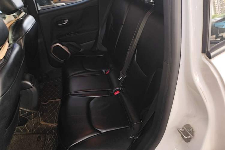 Used Jeep Renegade 2017 180T Automatic Kinetic Edition+ Left Rear Seat