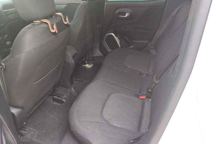 Used Jeep Renegade 2017 180T Automatic Jingneng Edition Left Rear Seat