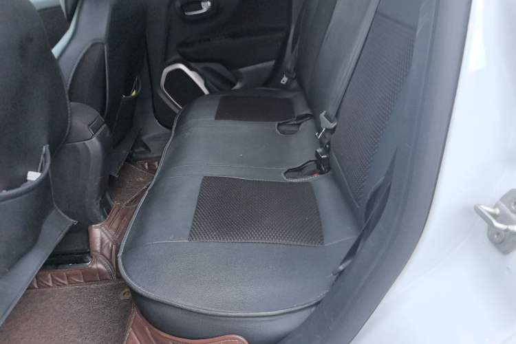 Used Jeep Renegade 2017 180T Automatic Kinetic Edition+ Left Rear Seat