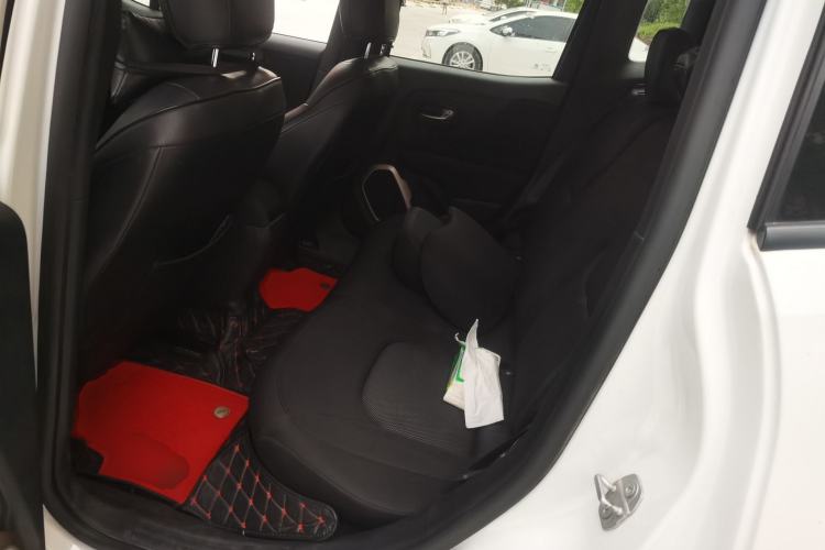 Used Jeep Renegade 2017 180T Automatic Kinetic Edition+ Left Rear Seat