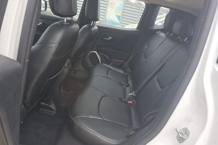 Used Jeep Renegade 2017 180T Automatic Jingneng Edition Left Rear Seat