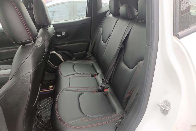 Used Jeep Renegade 2017 180T Automatic Jingneng Edition Left Rear Seat
