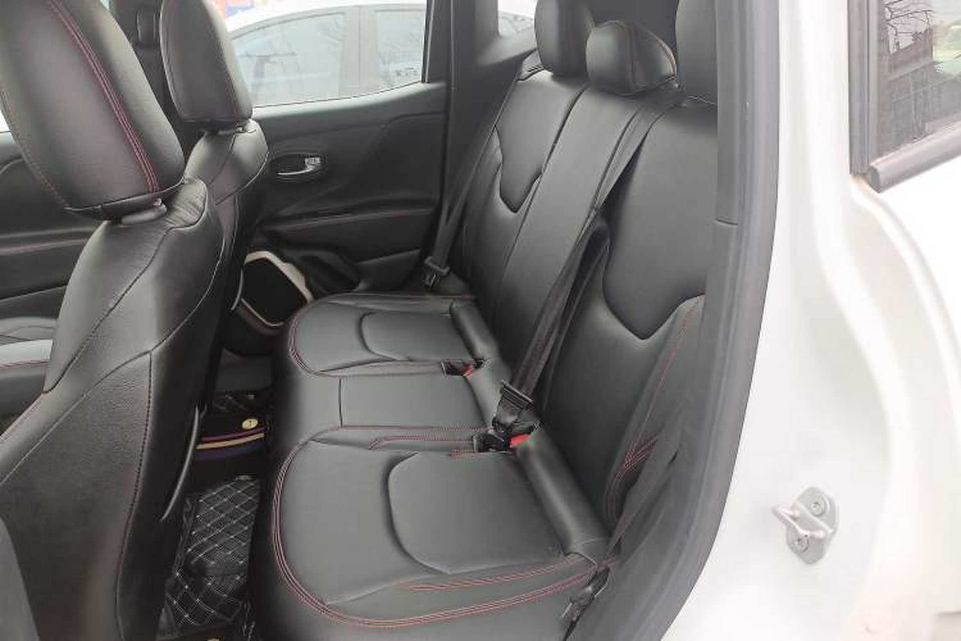 Used Jeep Renegade 2017 180T Automatic Jingneng Edition Left Rear Seat