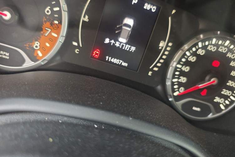 Used Jeep Renegade 2017 180T Automatic Jingneng Edition Odometer Close Up
