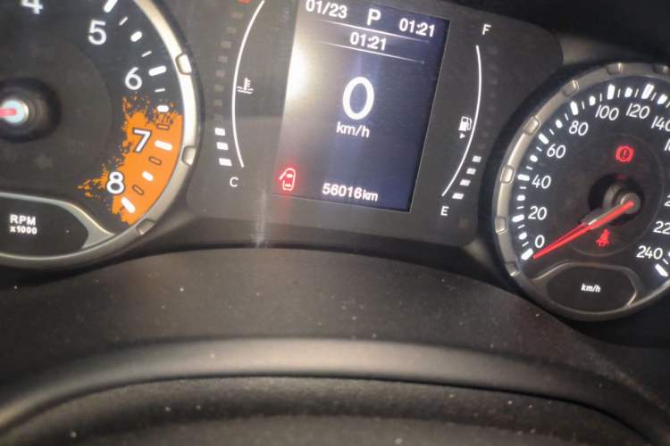 Used Jeep Renegade 2017 180T Automatic Jingneng Edition Odometer Close Up