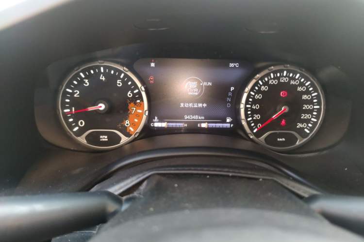 Used Jeep Renegade 2017 180T Automatic Smart Convertible Edition Odometer Close Up