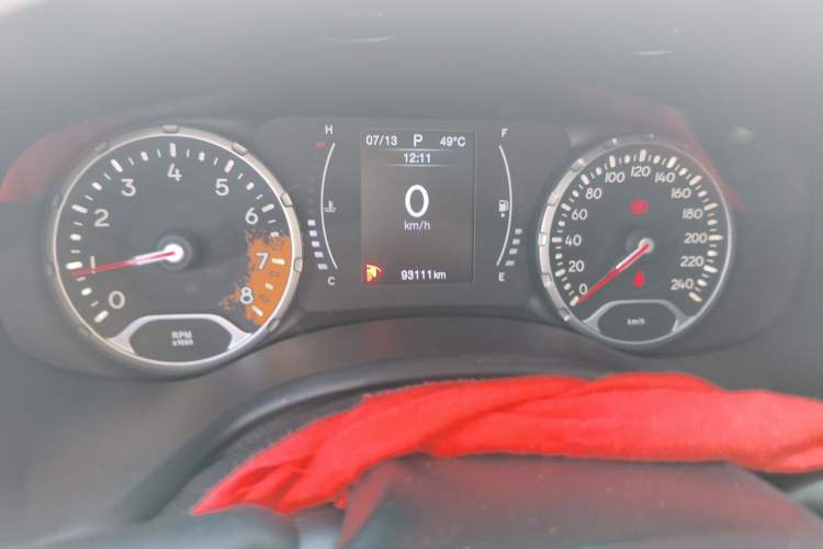 Used Jeep Renegade 2017 180T Automatic Jingneng Edition Odometer Close Up