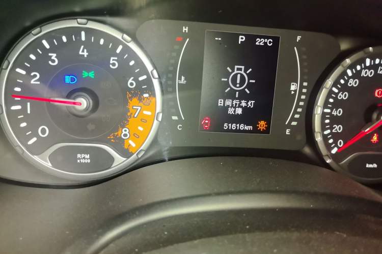 Used Jeep Renegade 2017 180T Automatic High-Energy Version Odometer Close Up