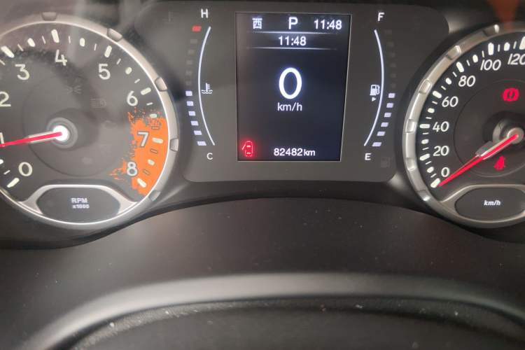 Used Jeep Renegade 2017 180T Automatic High-Energy Version Odometer Close Up