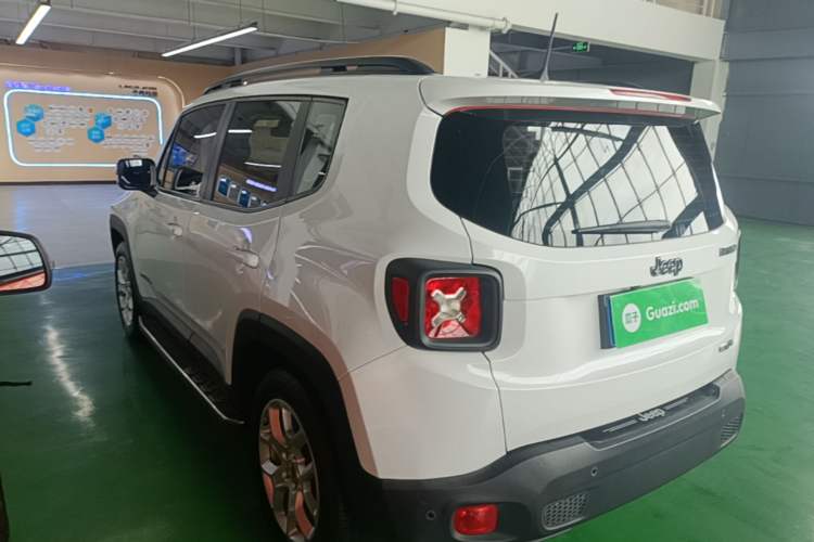Used Jeep Renegade 2017 180T Automatic High-Energy Version Rear Left 45 Deg