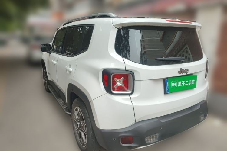 Used Jeep Renegade 2017 180T Automatic Smart Version Rear Left 45 Deg