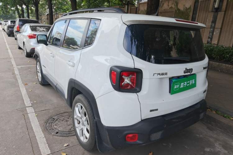 Used Jeep Renegade 2017 180T Automatic High-Energy Version Rear Left 45 Deg