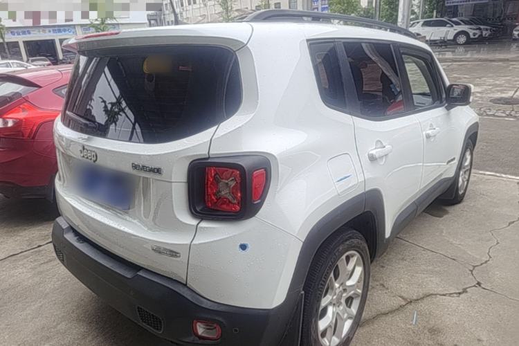 Used Jeep Renegade 2017 180T Automatic High-Energy Version Rear Right 45 Deg