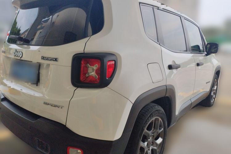 Used Jeep Renegade 2017 180T Automatic Kinetic Edition+ Rear Right 45 Deg