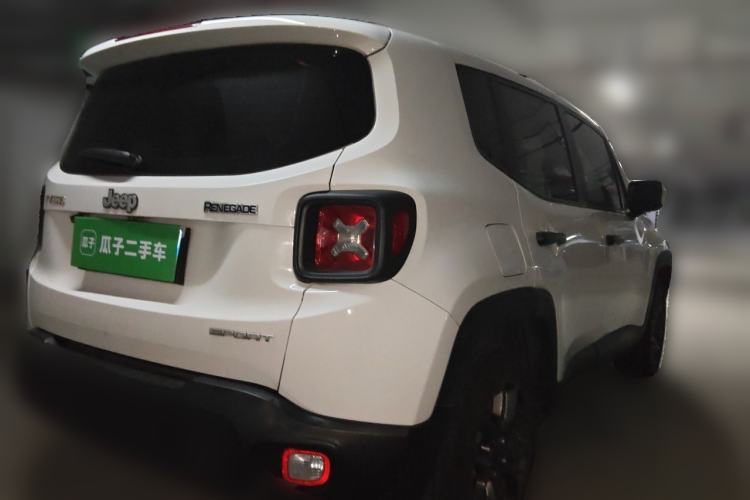 Used Jeep Renegade 2017 180T Automatic Kinetic Edition+ Rear Right 45 Deg