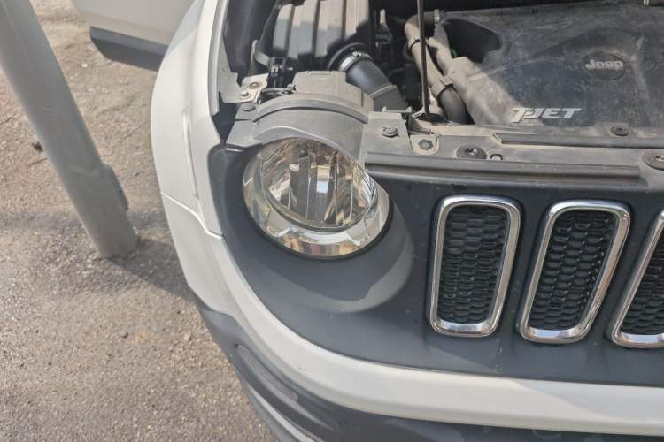Used Jeep Renegade 2017 180T Automatic Jingneng Edition Right Front Headlight