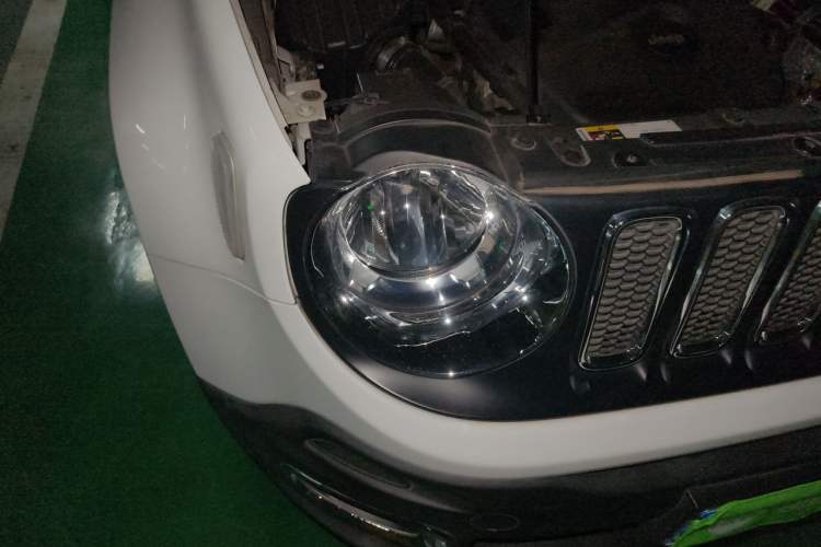 Used Jeep Renegade 2017 180T Automatic High-Energy Version Right Front Headlight