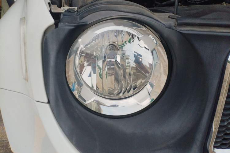 Used Jeep Renegade 2017 180T Automatic Kinetic Edition+ Right Front Headlight