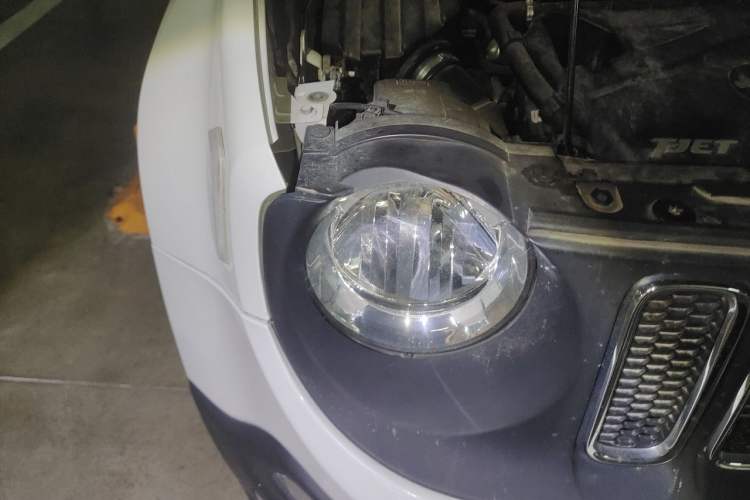 Used Jeep Renegade 2017 180T Automatic Jingneng Edition Right Front Headlight