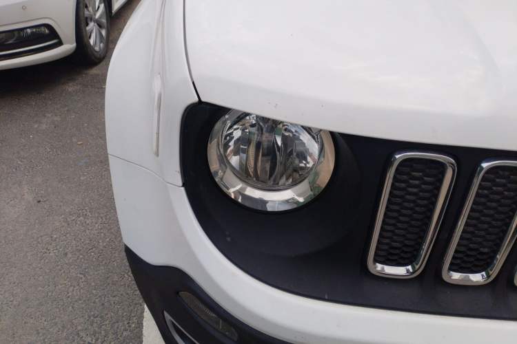 Used Jeep Renegade 2017 180T Automatic High-Energy Version Right Front Headlight