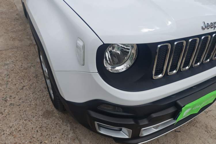 Used Jeep Renegade 2017 180T Automatic High-Energy Version Right Front Headlight