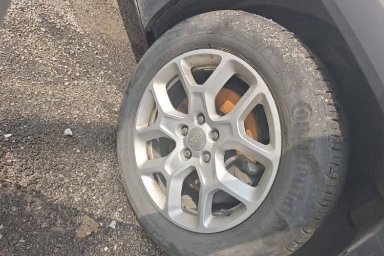Used Jeep Renegade 2017 180T Automatic Jingneng Edition Right Front Wheel Hub