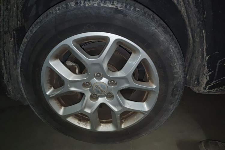 Used Jeep Renegade 2017 180T Automatic High-Energy Version Right Front Wheel Hub