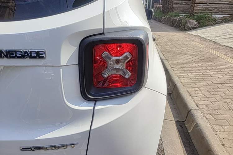 Used Jeep Renegade 2017 180T Automatic Kinetic Edition+ Right Rear Taillight